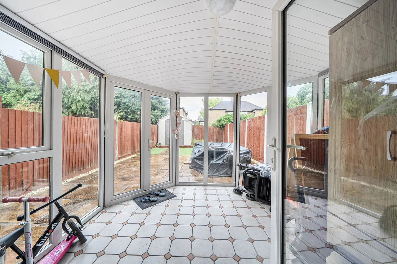 Mayfly Close, Eastcote, HA5, photo 6