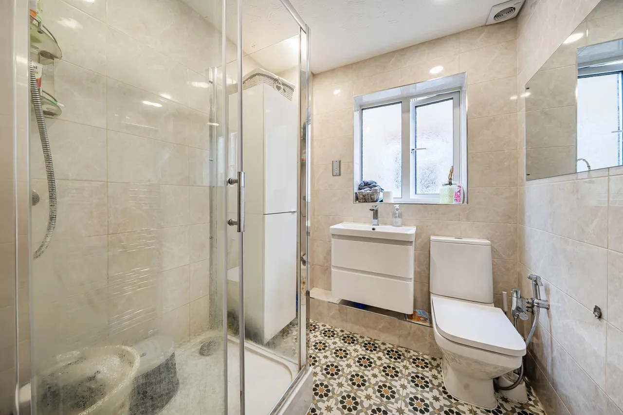 Mayfly Close, Eastcote, HA5, photo 19