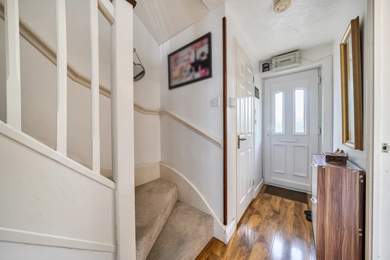 Mayfly Close, Eastcote, HA5, photo 15