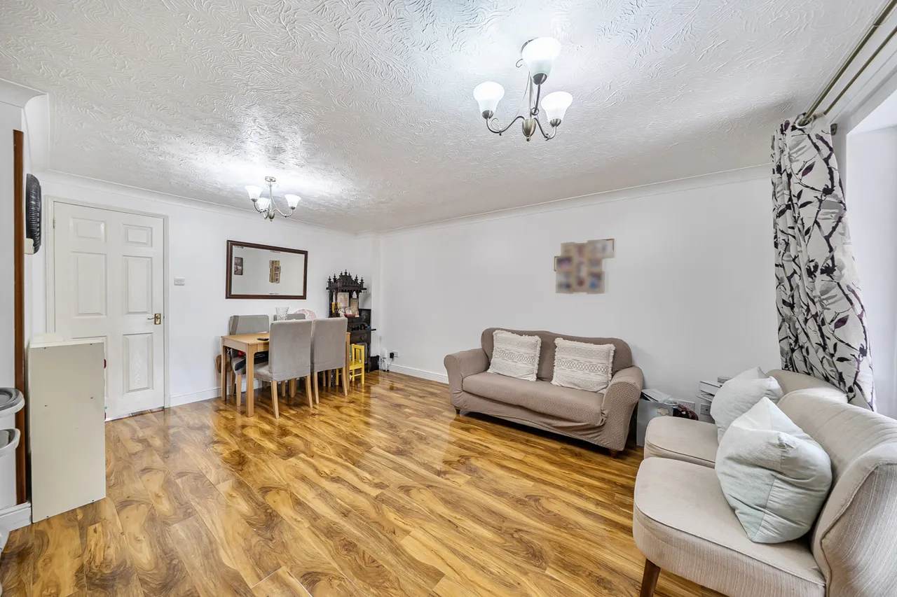 Mayfly Close, Eastcote, HA5, photo 10