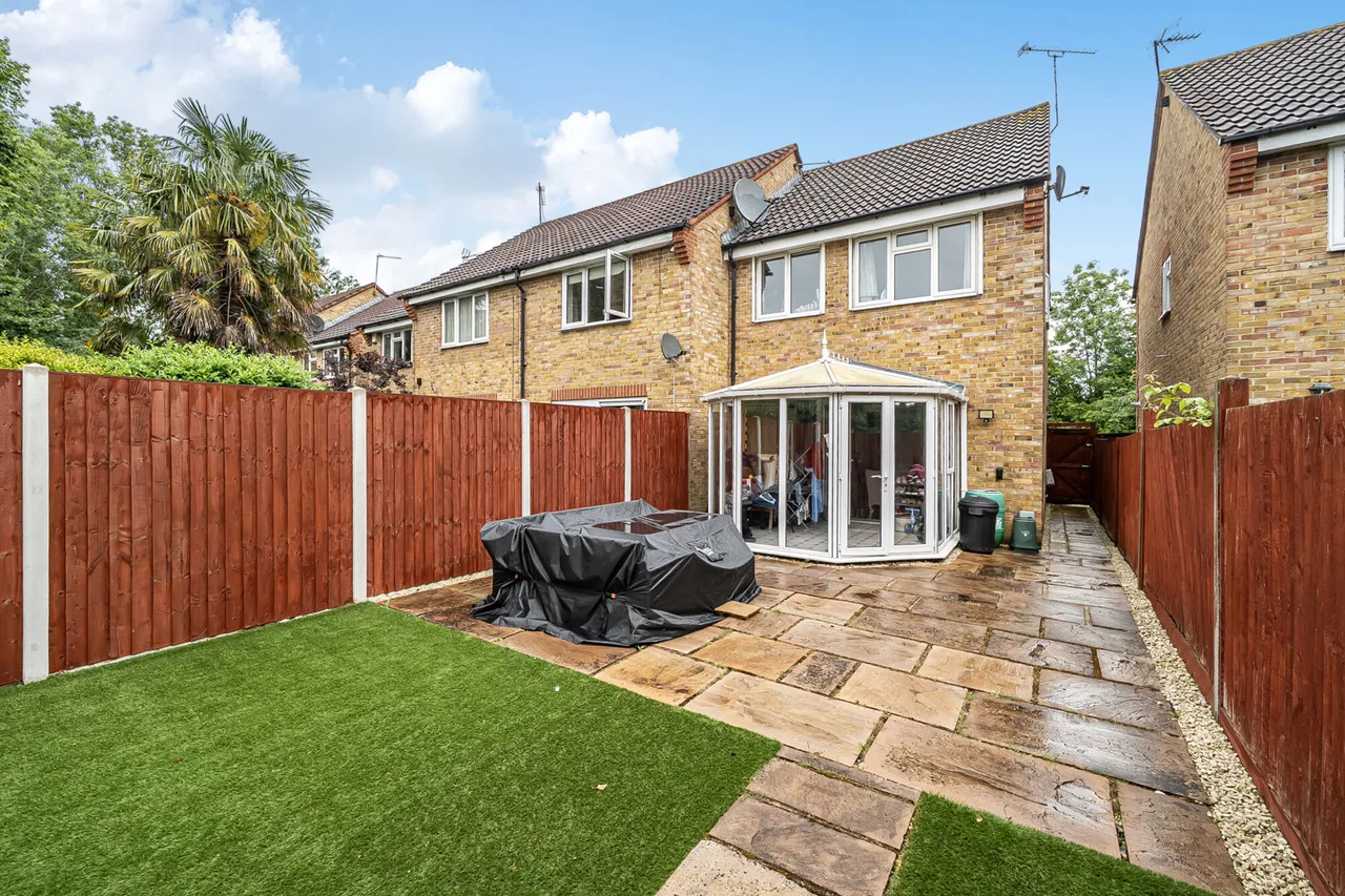 Mayfly Close, Eastcote, HA5, photo 5
