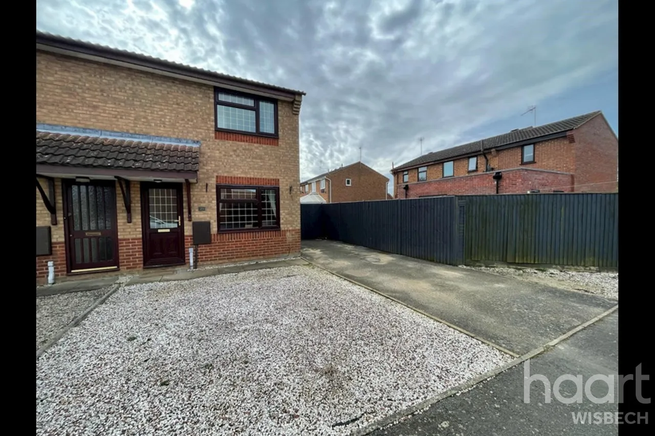 Henry Warby Avenue, Elm, PE14, photo 15