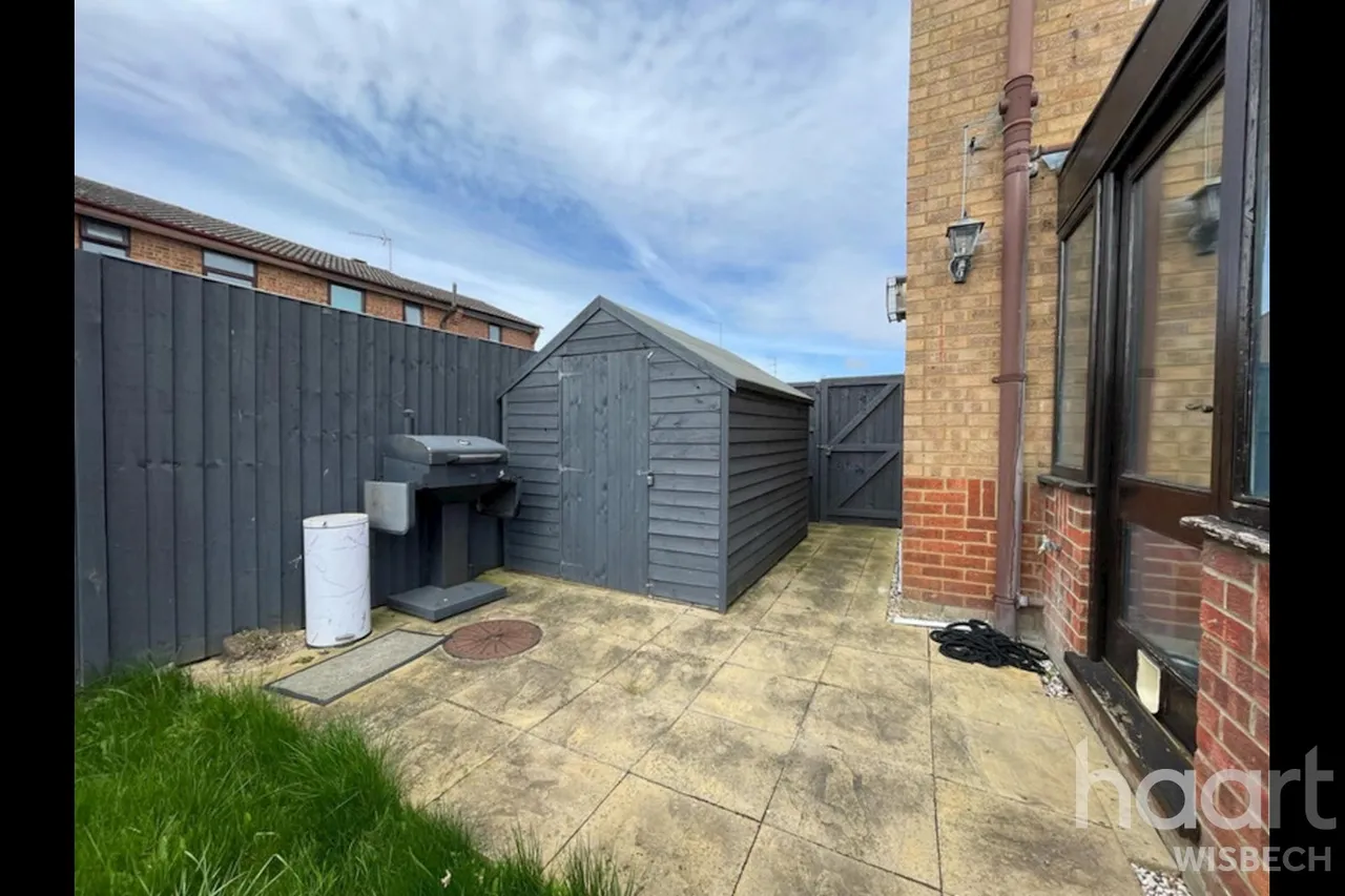 Henry Warby Avenue, Elm, PE14, photo 14
