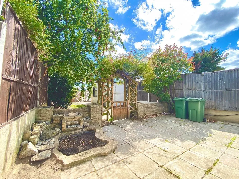 Pinkwell Avenue, Hayes, UB3, photo 12