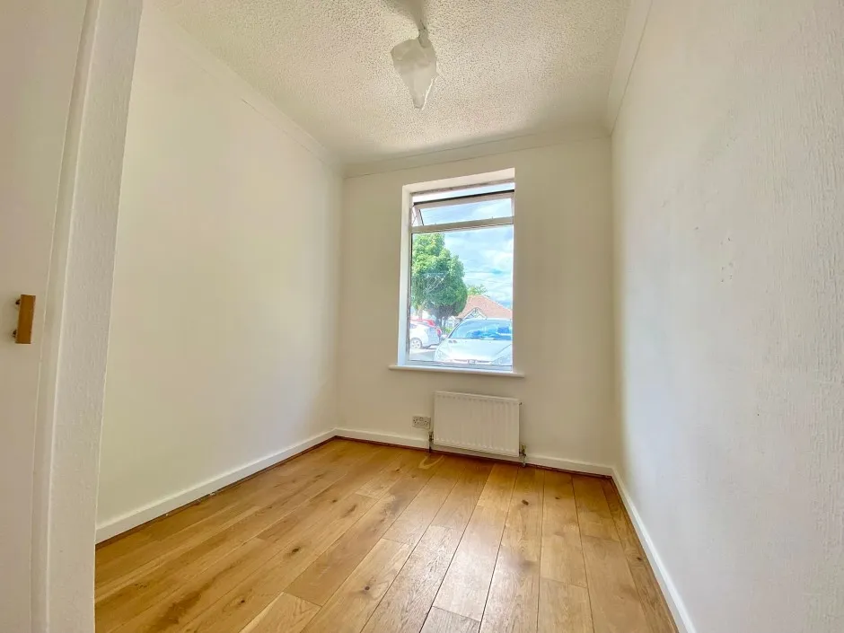 Pinkwell Avenue, Hayes, UB3, photo 6