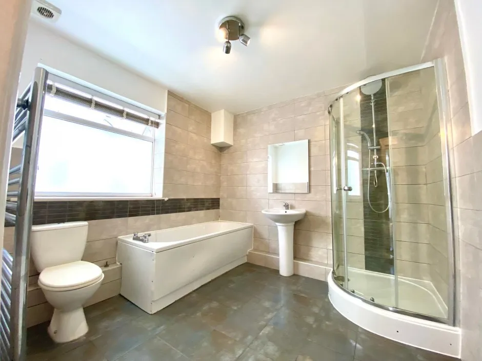 Pinkwell Avenue, Hayes, UB3, photo 9