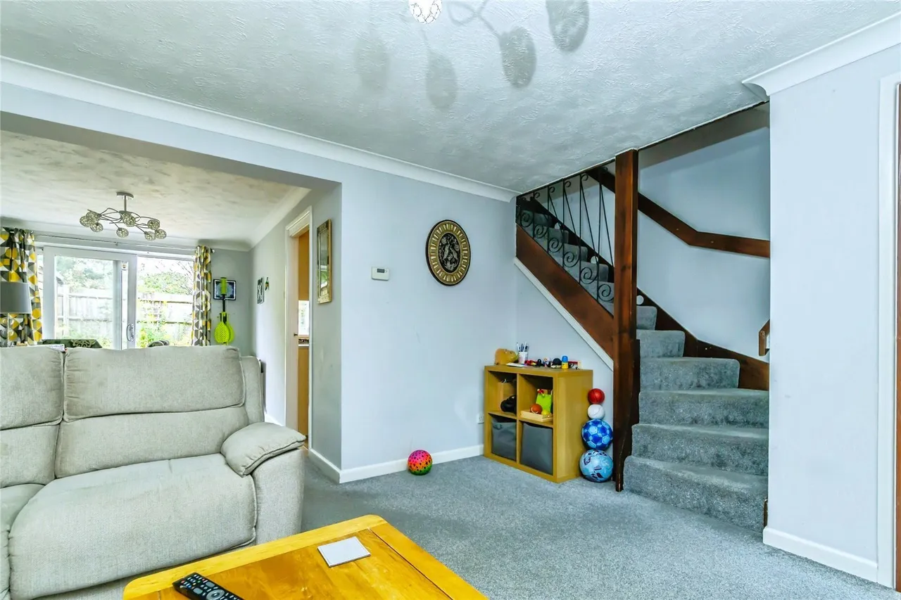 Swan Close, Storrington, RH20, photo 17