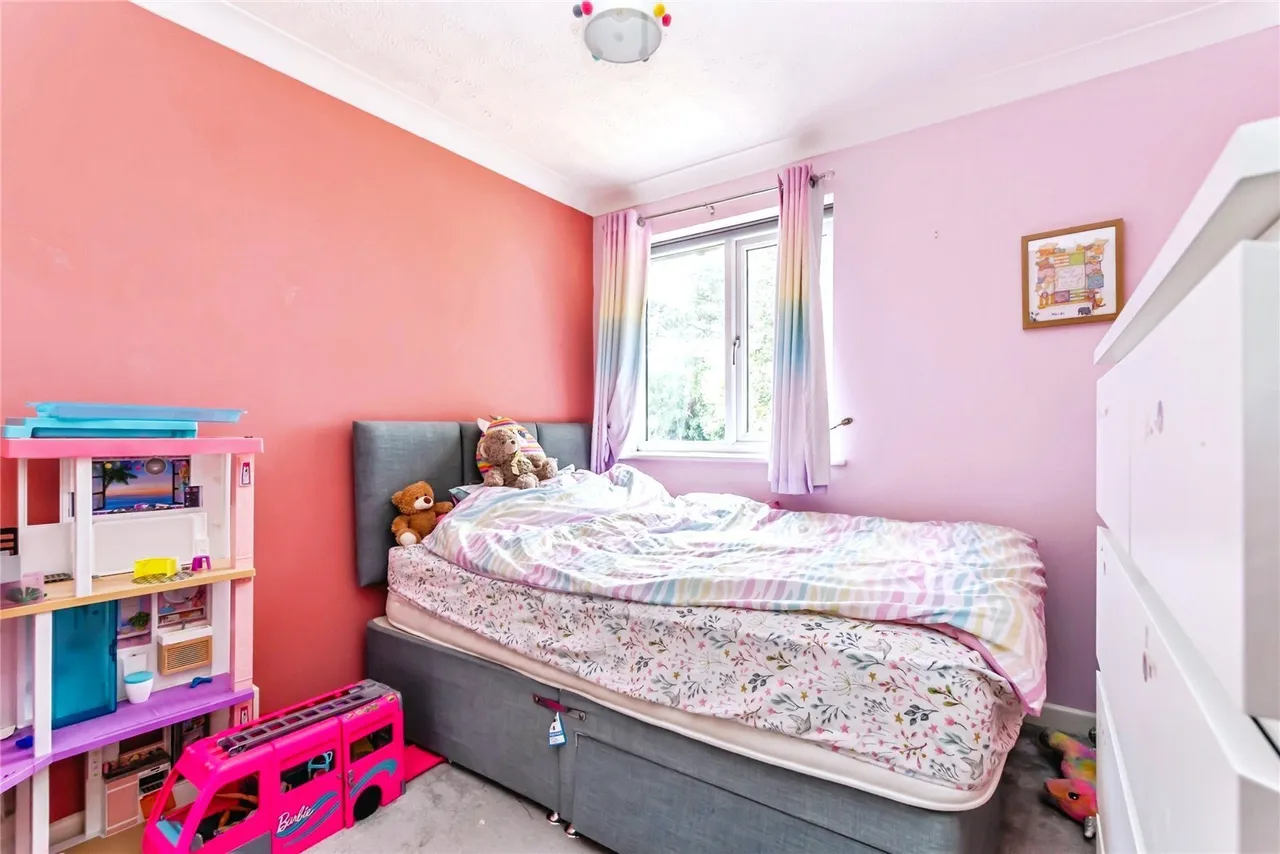 Swan Close, Storrington, RH20, photo 14