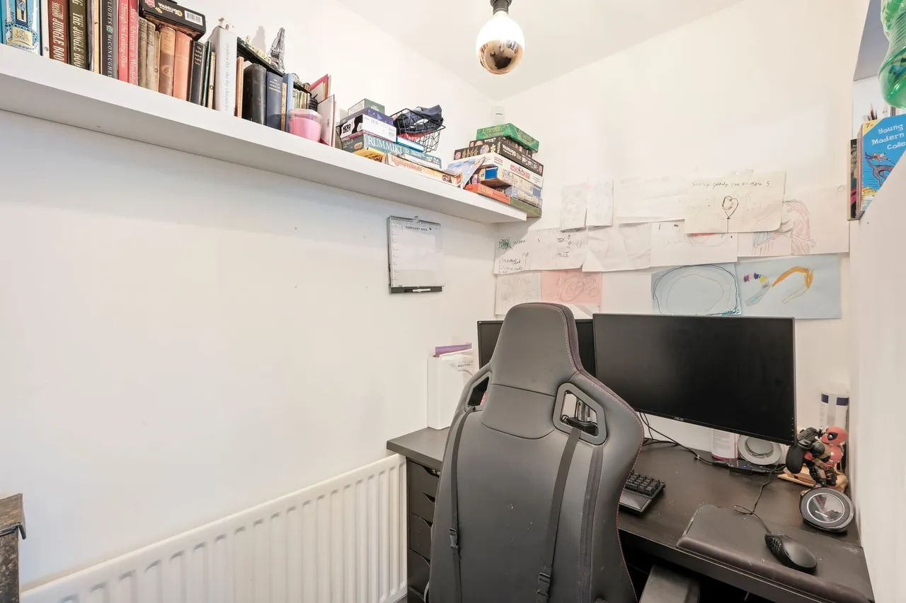 Loynells Road, Rednal, B45, photo 6