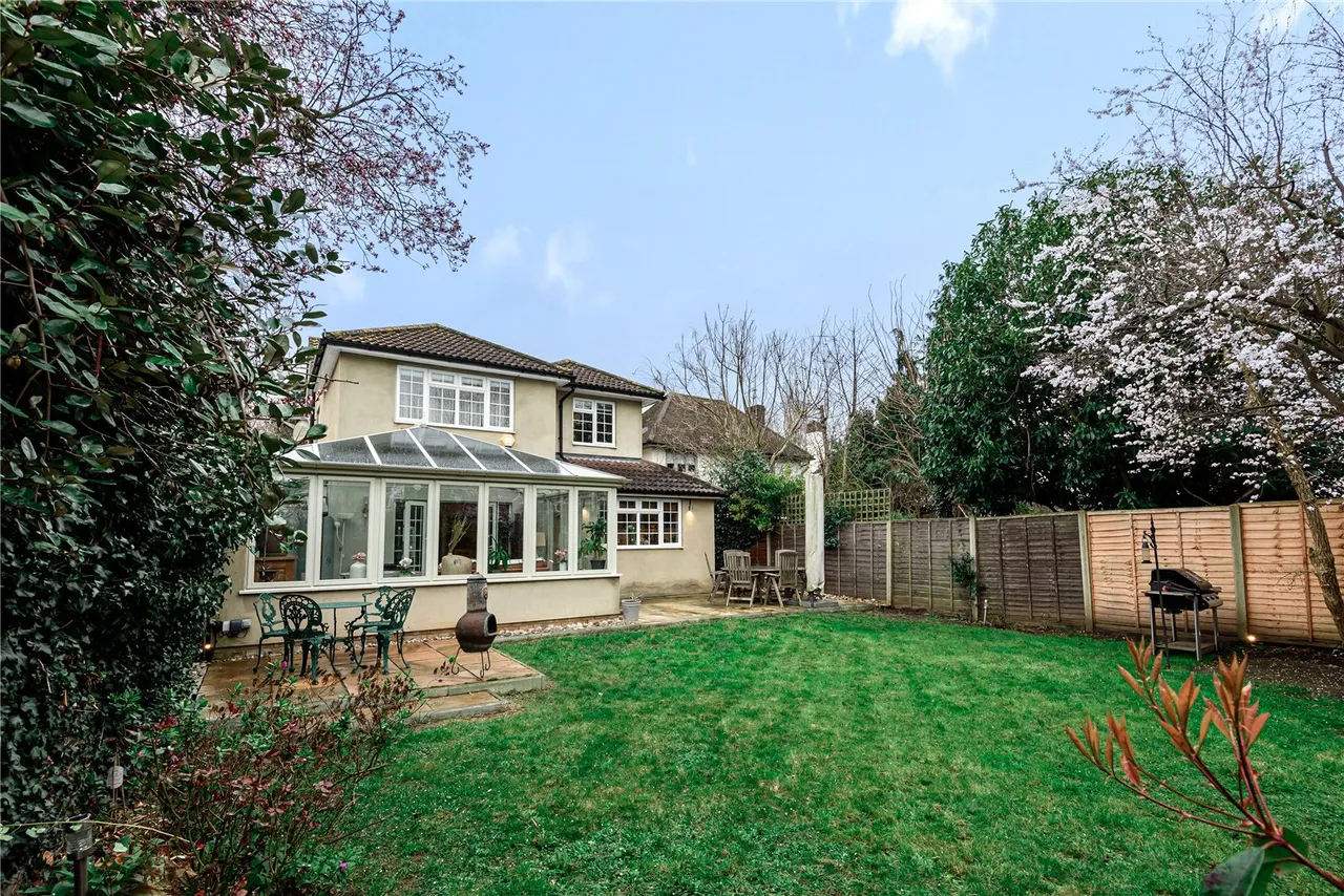 Warwick Close, Hampton, London, TW12 2TZ, photo 15