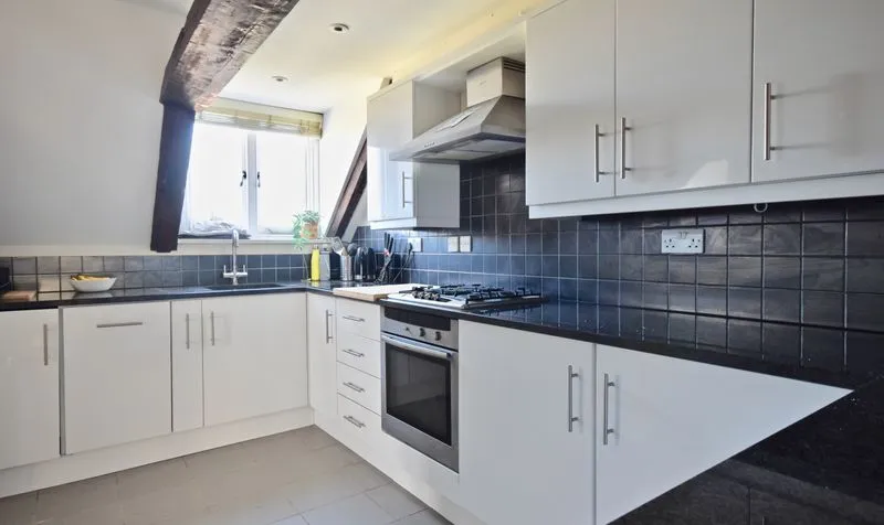 Parkers Lane, Ashtead, KT21, photo 11