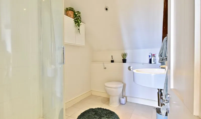 Parkers Lane, Ashtead, KT21, photo 9