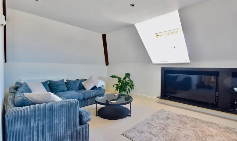 Parkers Lane, Ashtead, KT21, photo 2