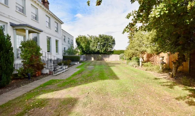Parkers Lane, Ashtead, KT21, photo 13