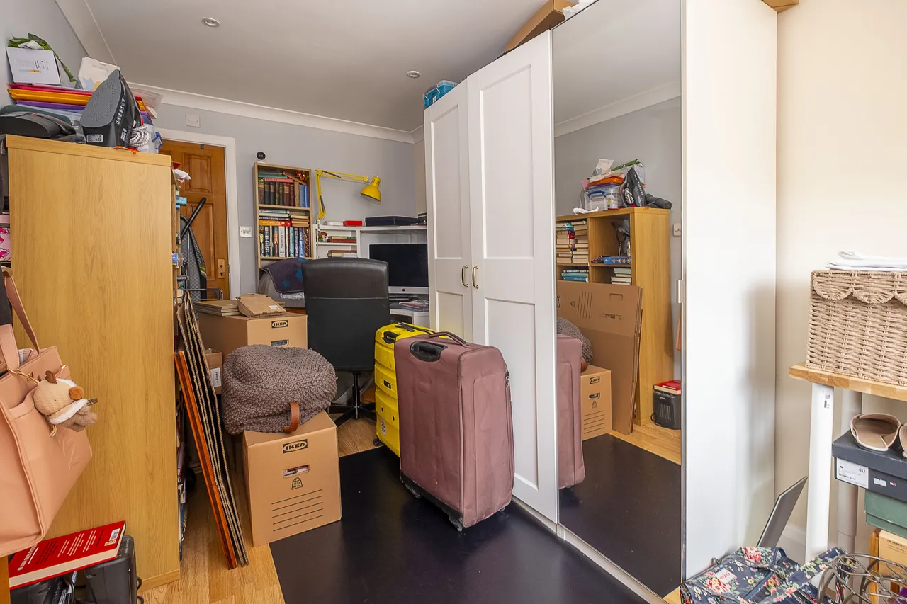 Robin Hood Way, London, SW15, photo 12