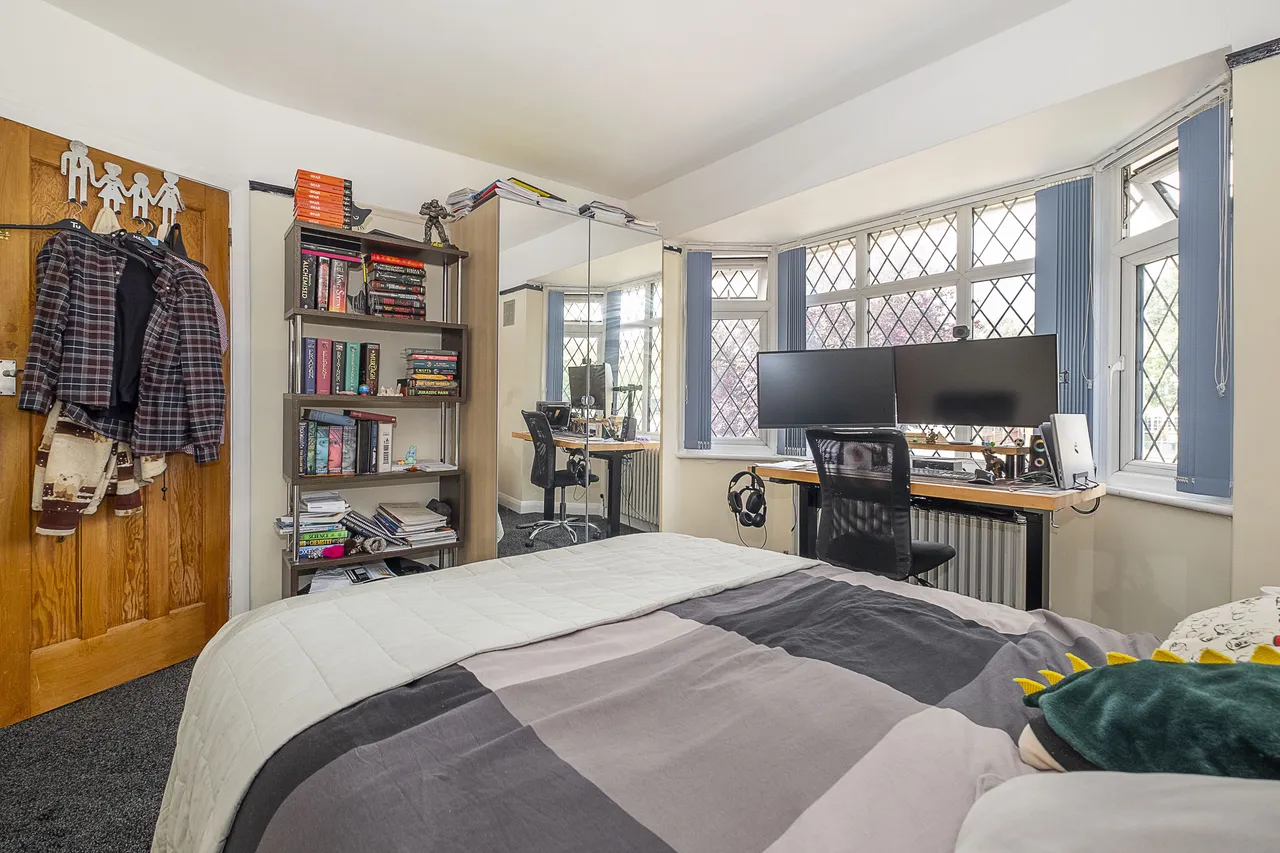 Robin Hood Way, London, SW15, photo 8