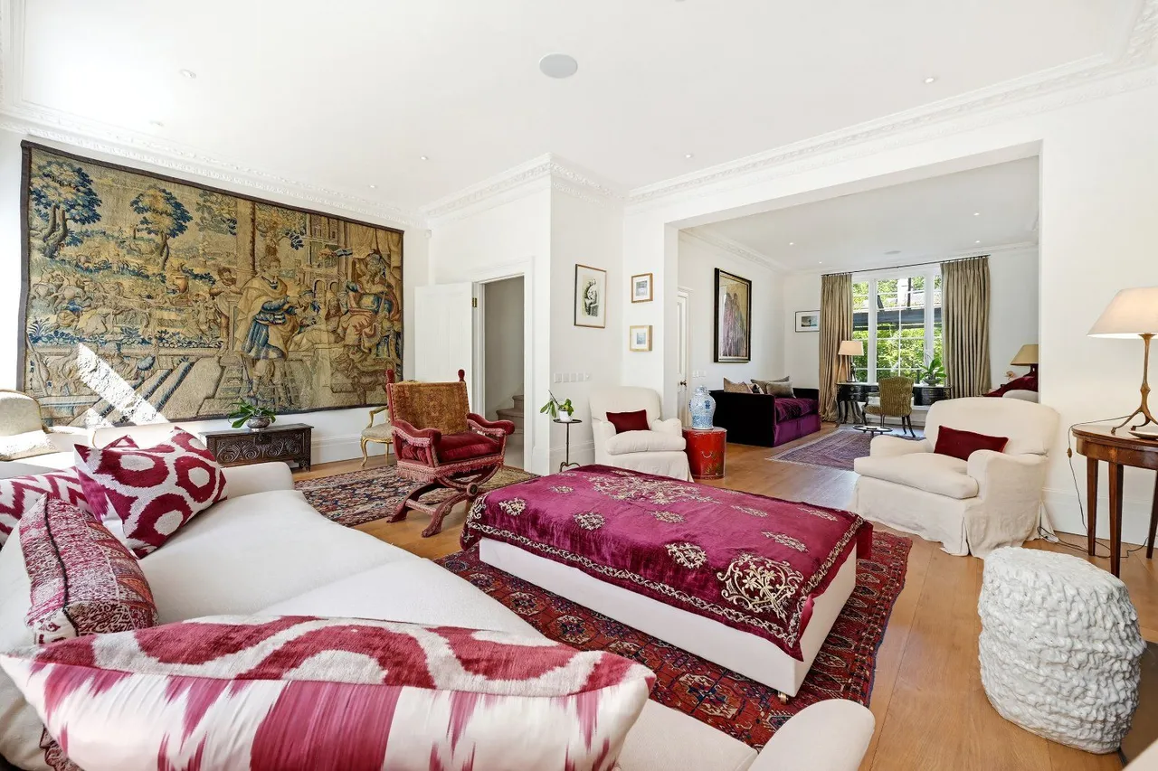 Palace Gardens Terrace, Kensington, London, W8 4RR, photo 9