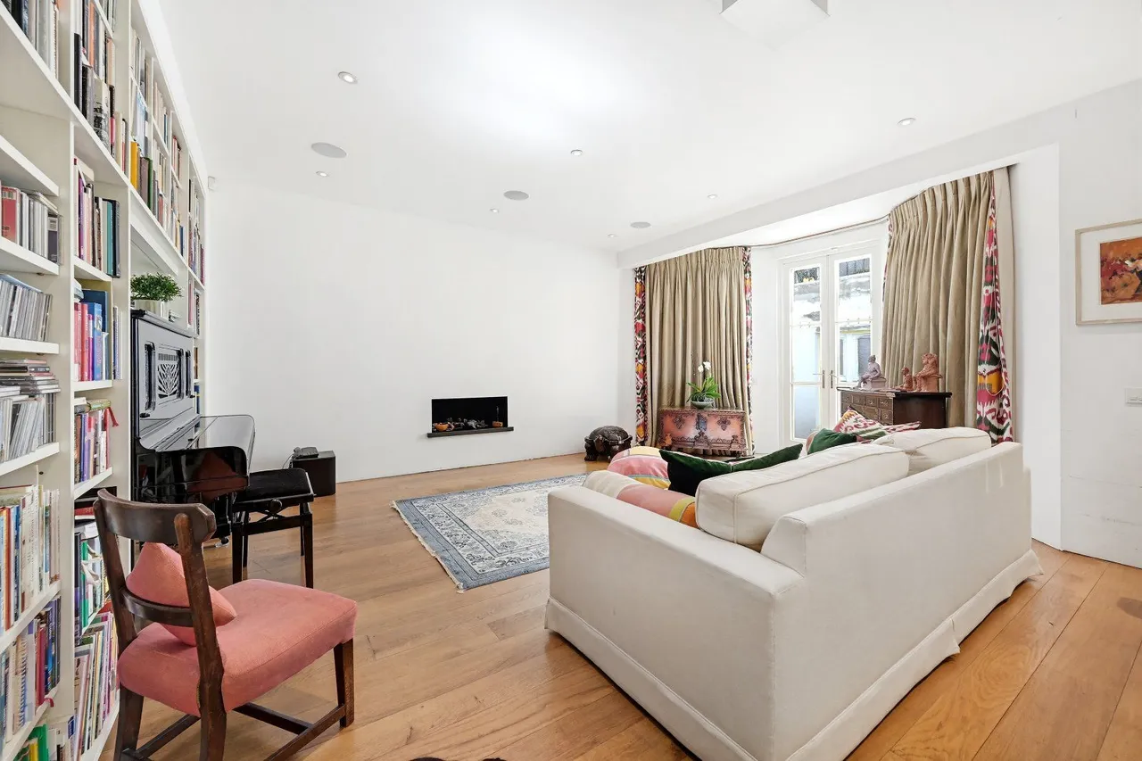 Palace Gardens Terrace, Kensington, London, W8 4RR, photo 7