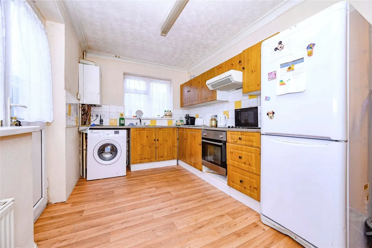 Minorca Way, Luton, Bedfordshire, LU4, photo 5