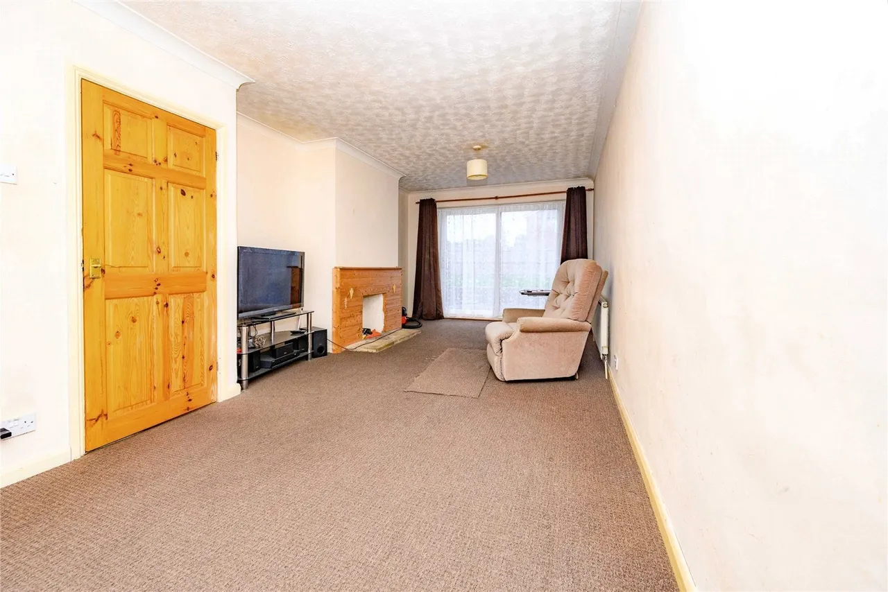 Minorca Way, Luton, Bedfordshire, LU4, photo 3