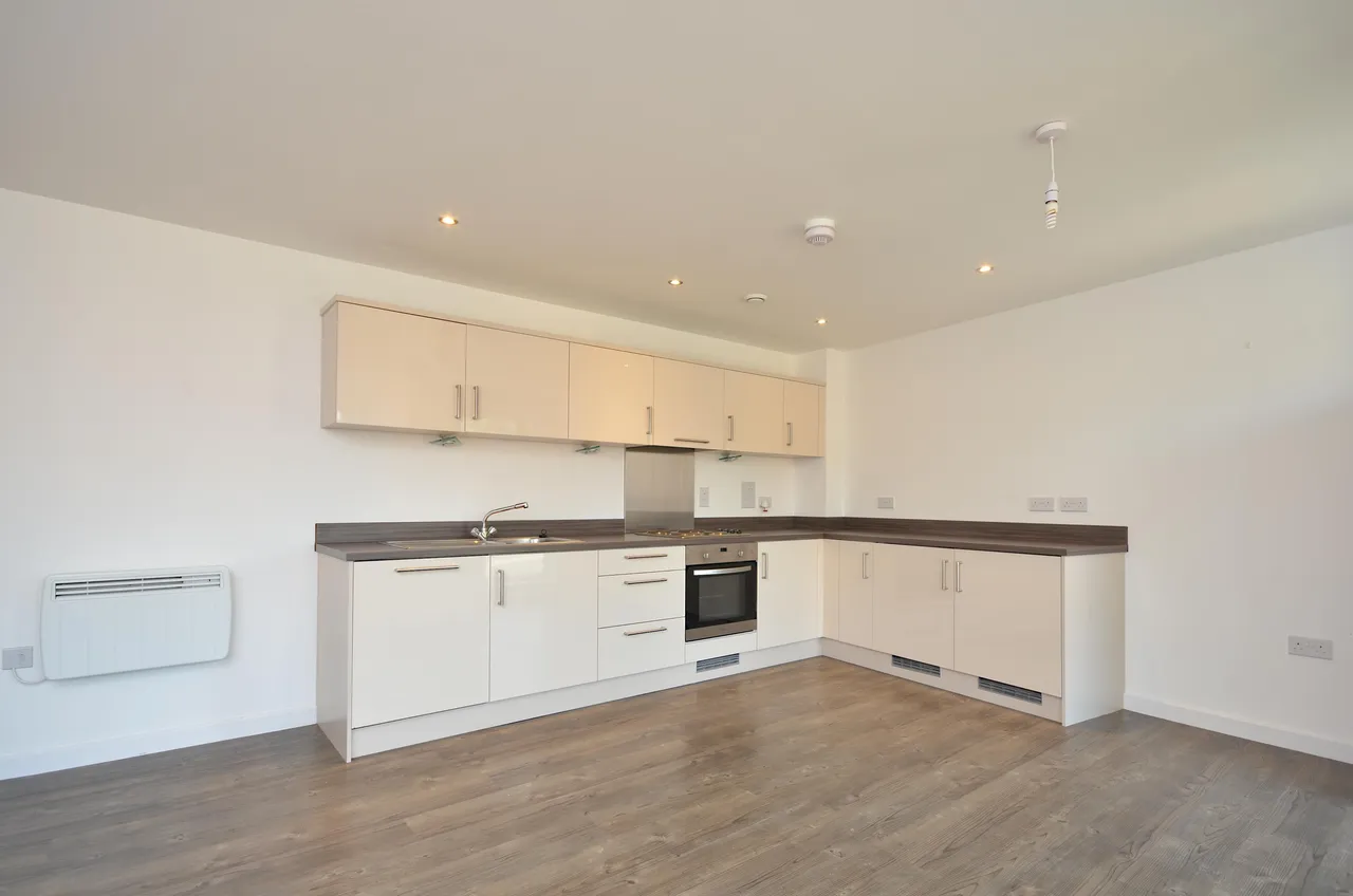 7 Chataway House, Bradfield Close, Woking, photo 2