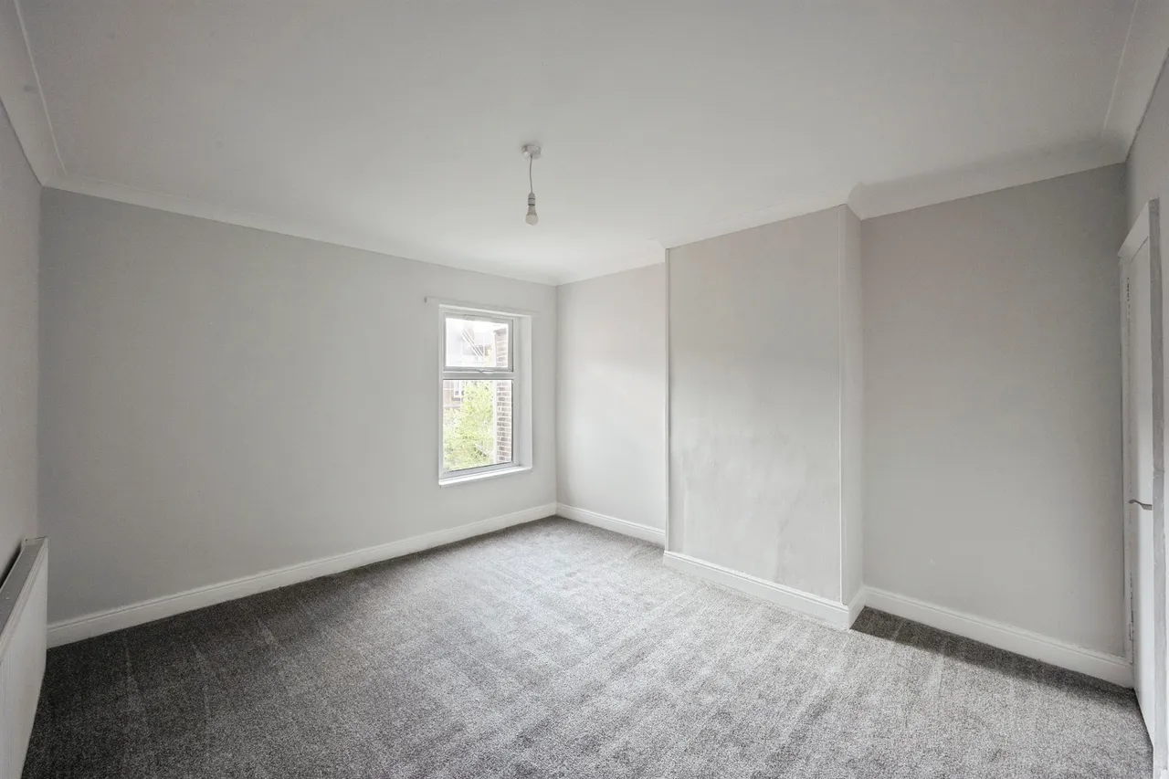 Avenue Road, Wath-Upon-Dearne, S63, photo 10