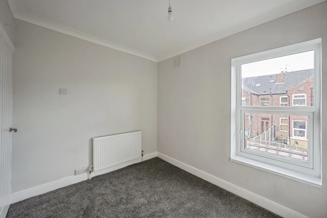 Avenue Road, Wath-Upon-Dearne, S63, photo 12