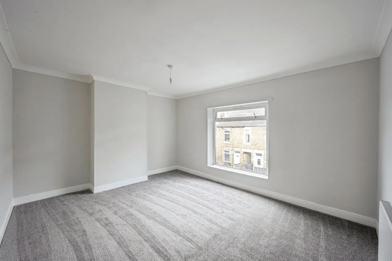 Avenue Road, Wath-Upon-Dearne, S63, photo 8
