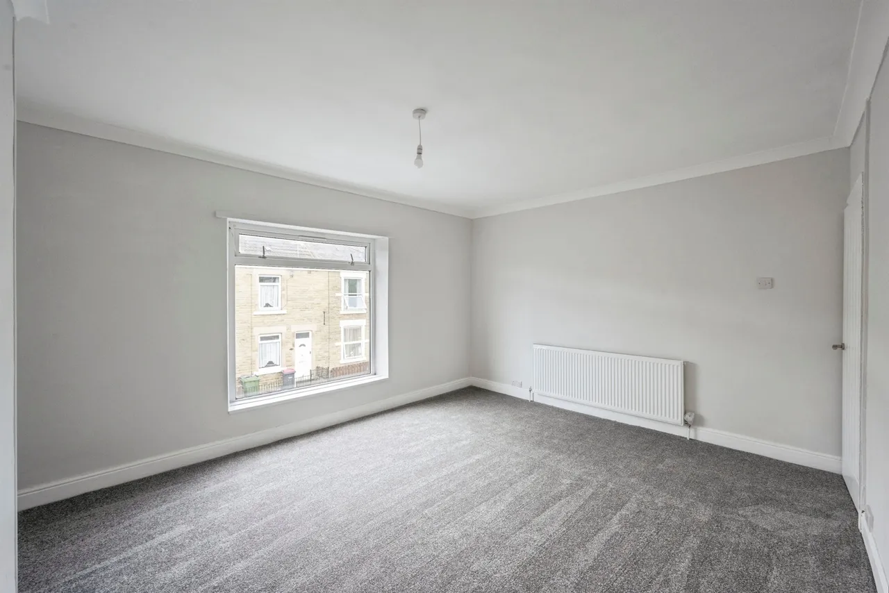 Avenue Road, Wath-Upon-Dearne, S63, photo 9