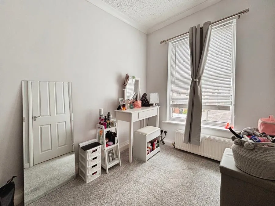 Clifford Street, Newport, PO30, photo 9