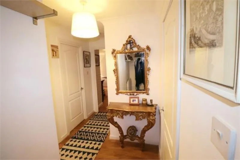 Oliver Court, Draymans Way, photo 6