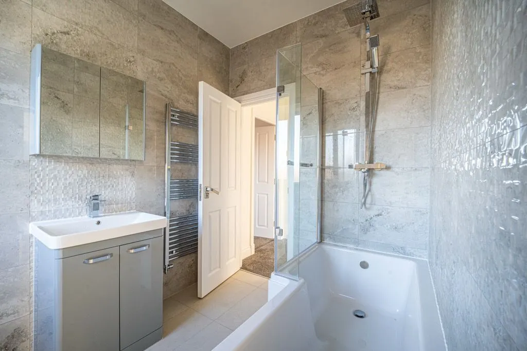 High Street, Turvey, MK43, photo 5