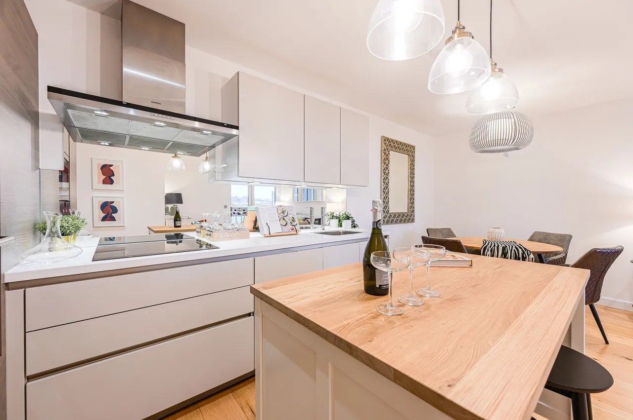 18 Glenbrook Apartments, 85 Glenthorne Road, London, photo 5