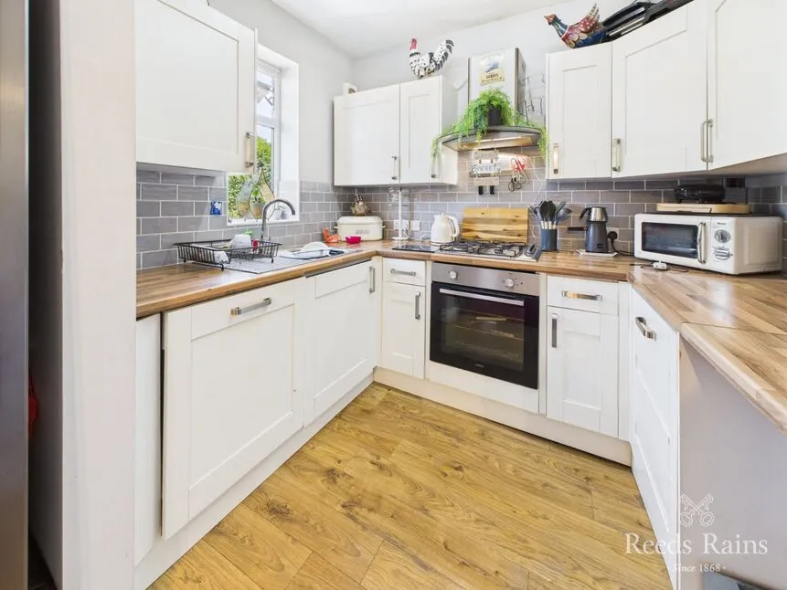 Greylands Park Avenue, Scarborough, YO12, photo 6