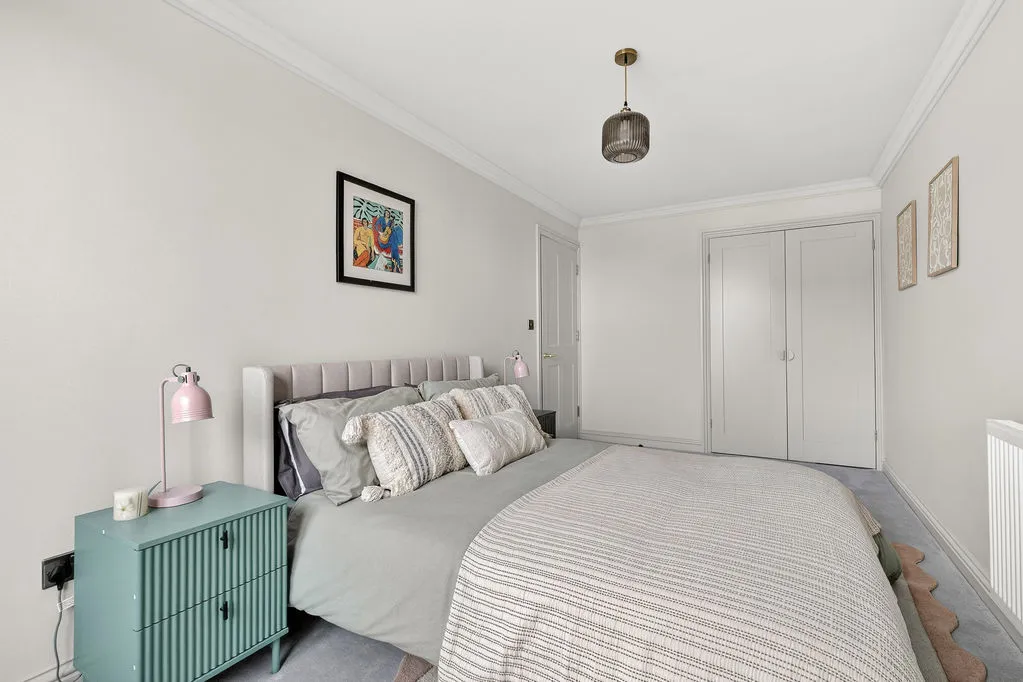 Guildford Street, Chertsey KT16 9AH, photo 8
