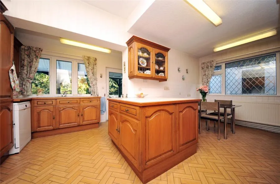 Llandennis Avenue, Cyncoed, CF23, photo 8