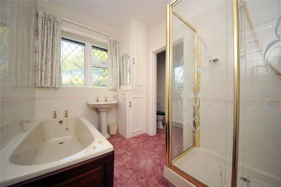 Llandennis Avenue, Cyncoed, CF23, photo 16