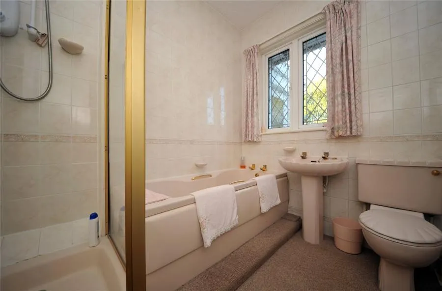 Llandennis Avenue, Cyncoed, CF23, photo 22