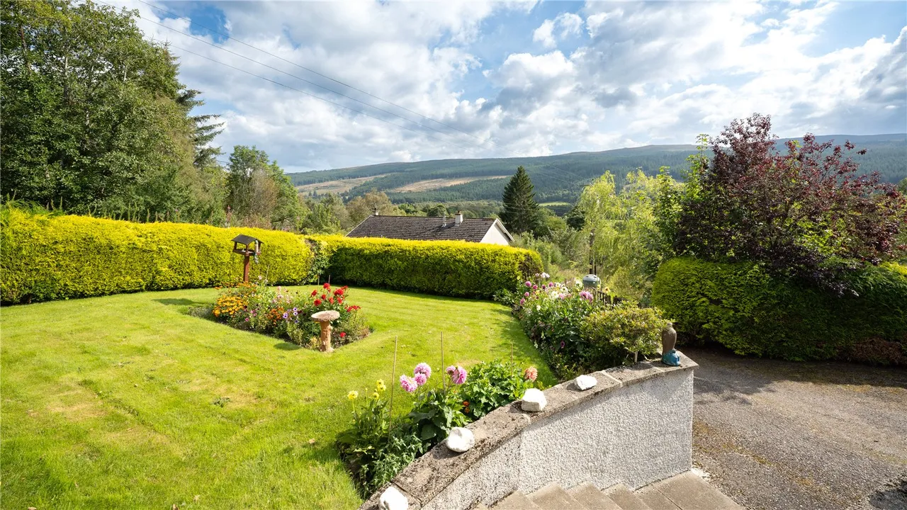 Ben Loyal, Glen Urquhart, Drumnadrochit, Inverness, IV63 6TN, photo 14