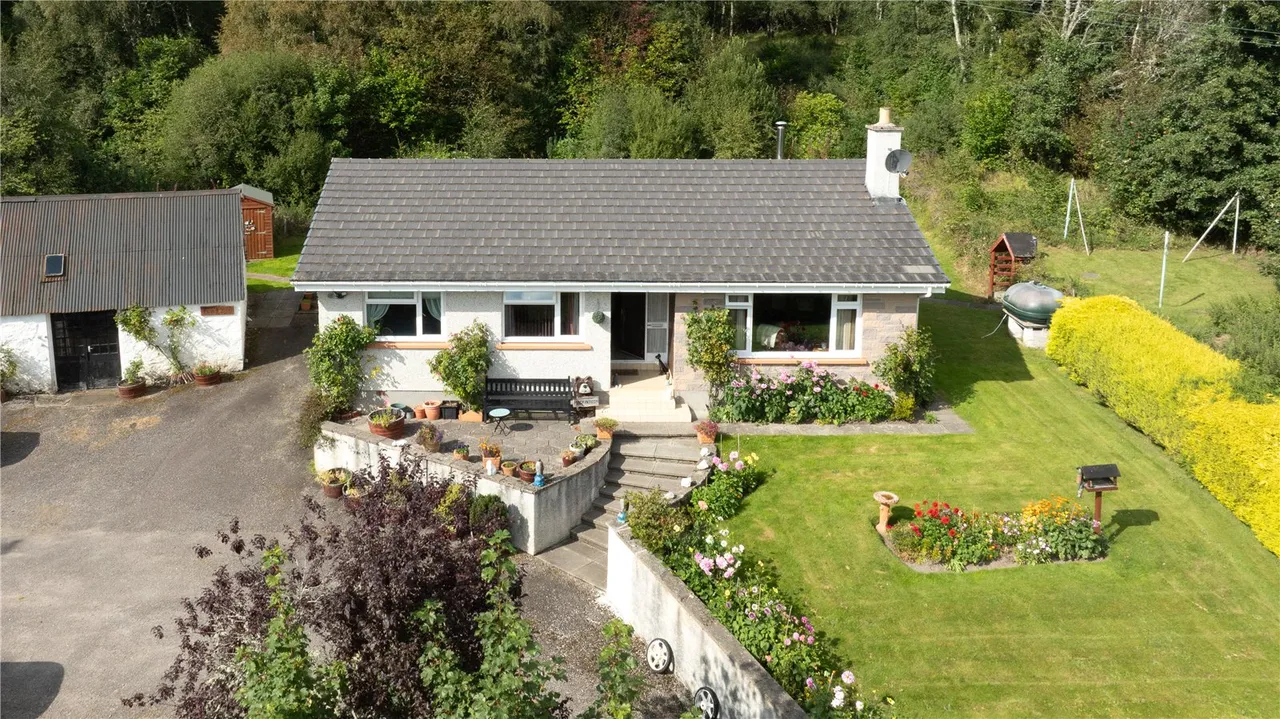 3 bed house for sale — Ben Loyal, Glen Urquhart, Drumnadrochit, Inverness, IV63 6TN