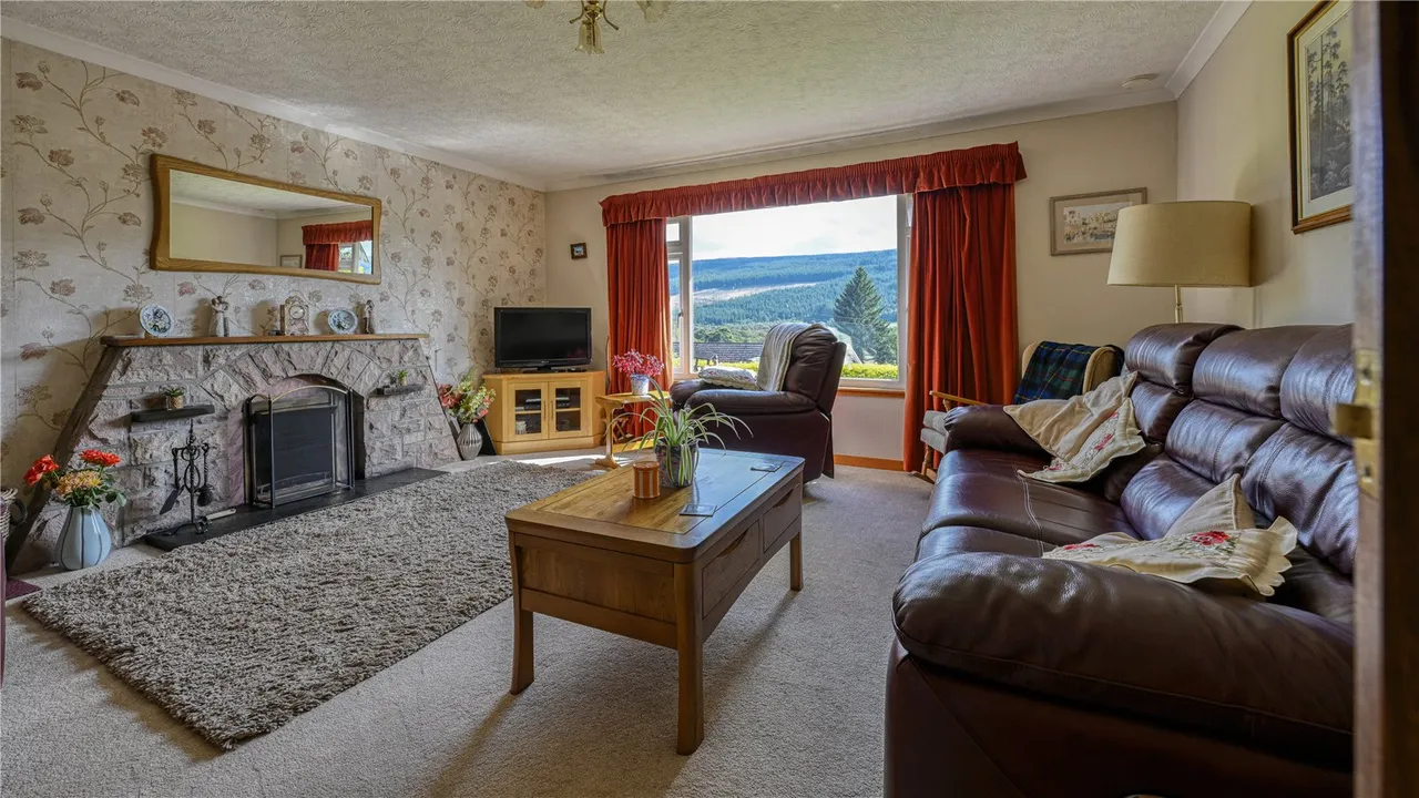 Ben Loyal, Glen Urquhart, Drumnadrochit, Inverness, IV63 6TN, photo 5