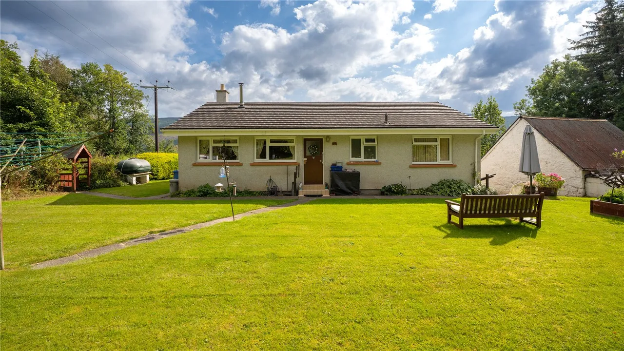 Ben Loyal, Glen Urquhart, Drumnadrochit, Inverness, IV63 6TN, photo 17