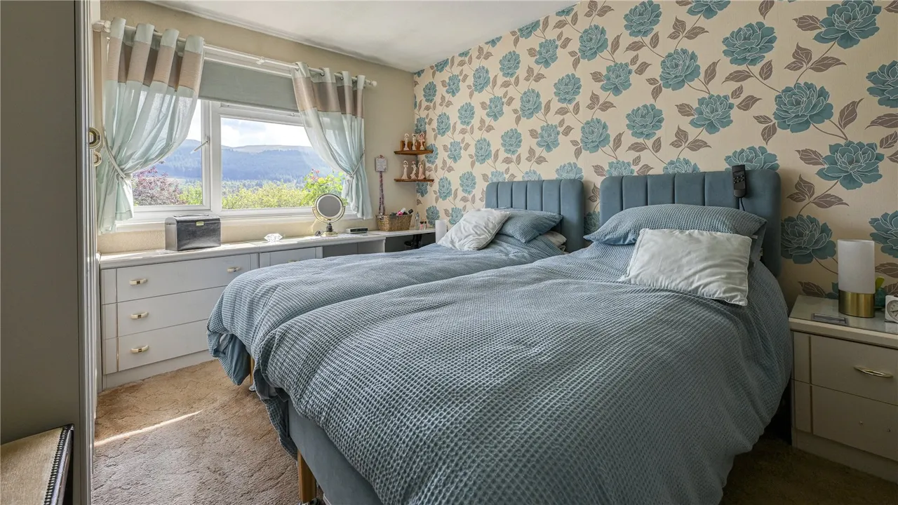 Ben Loyal, Glen Urquhart, Drumnadrochit, Inverness, IV63 6TN, photo 9
