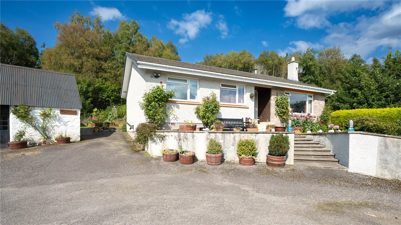 Ben Loyal, Glen Urquhart, Drumnadrochit, Inverness, IV63 6TN, photo 2