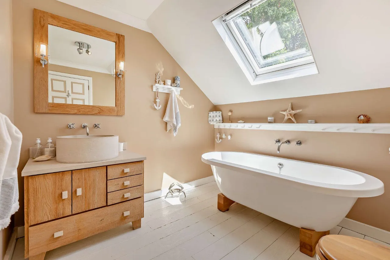 Two Mile Oak, Newton Abbot, TQ12, photo 13