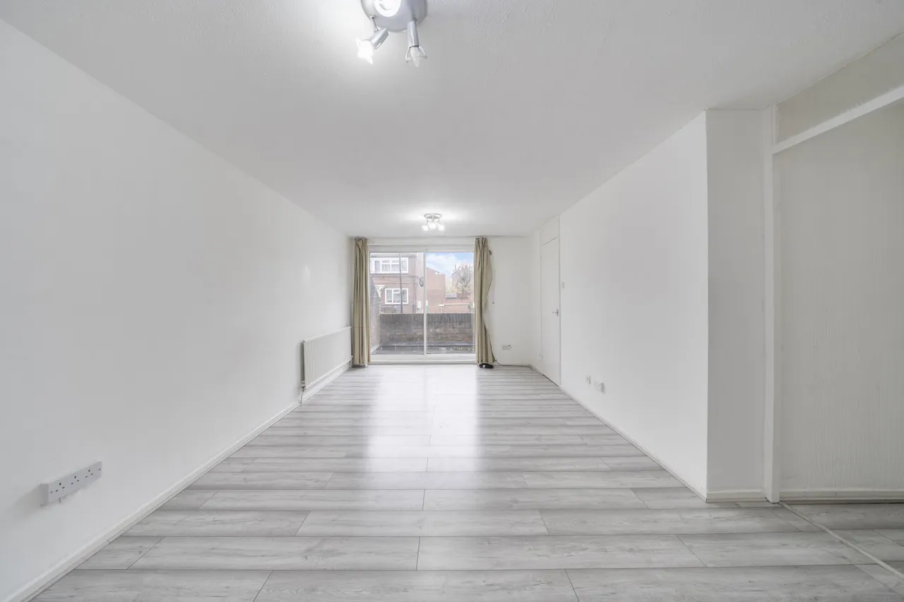 Hamble Walk, Northolt, UB5, photo 11
