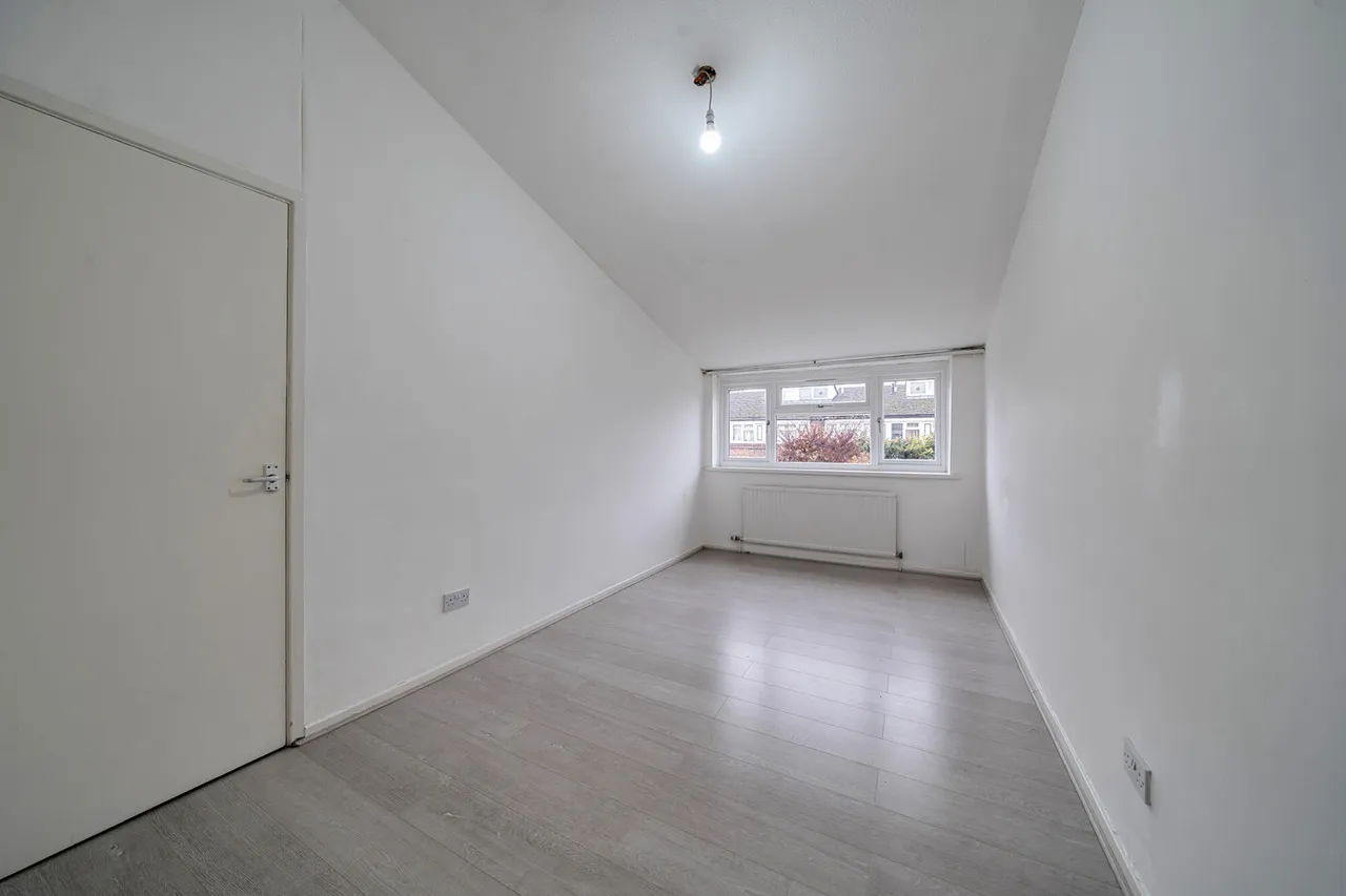 Hamble Walk, Northolt, UB5, photo 18