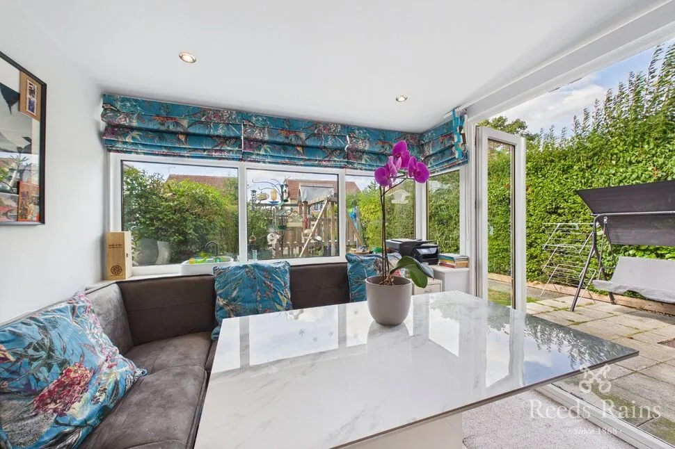 Cypress Road, Normanton, West Yorkshire, WF6, photo 5