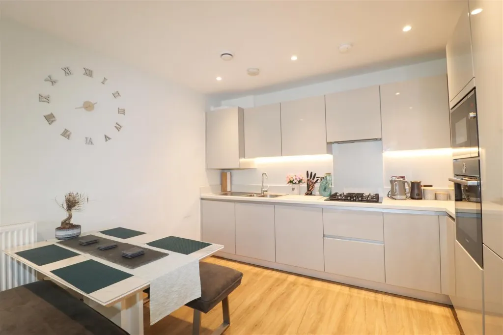 Pyestock Way, Fleet, photo 14