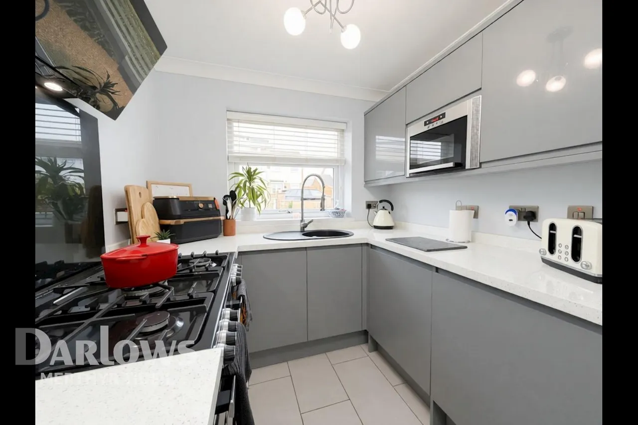 Monmouth Drive, Merthyr Tydfil, photo 2